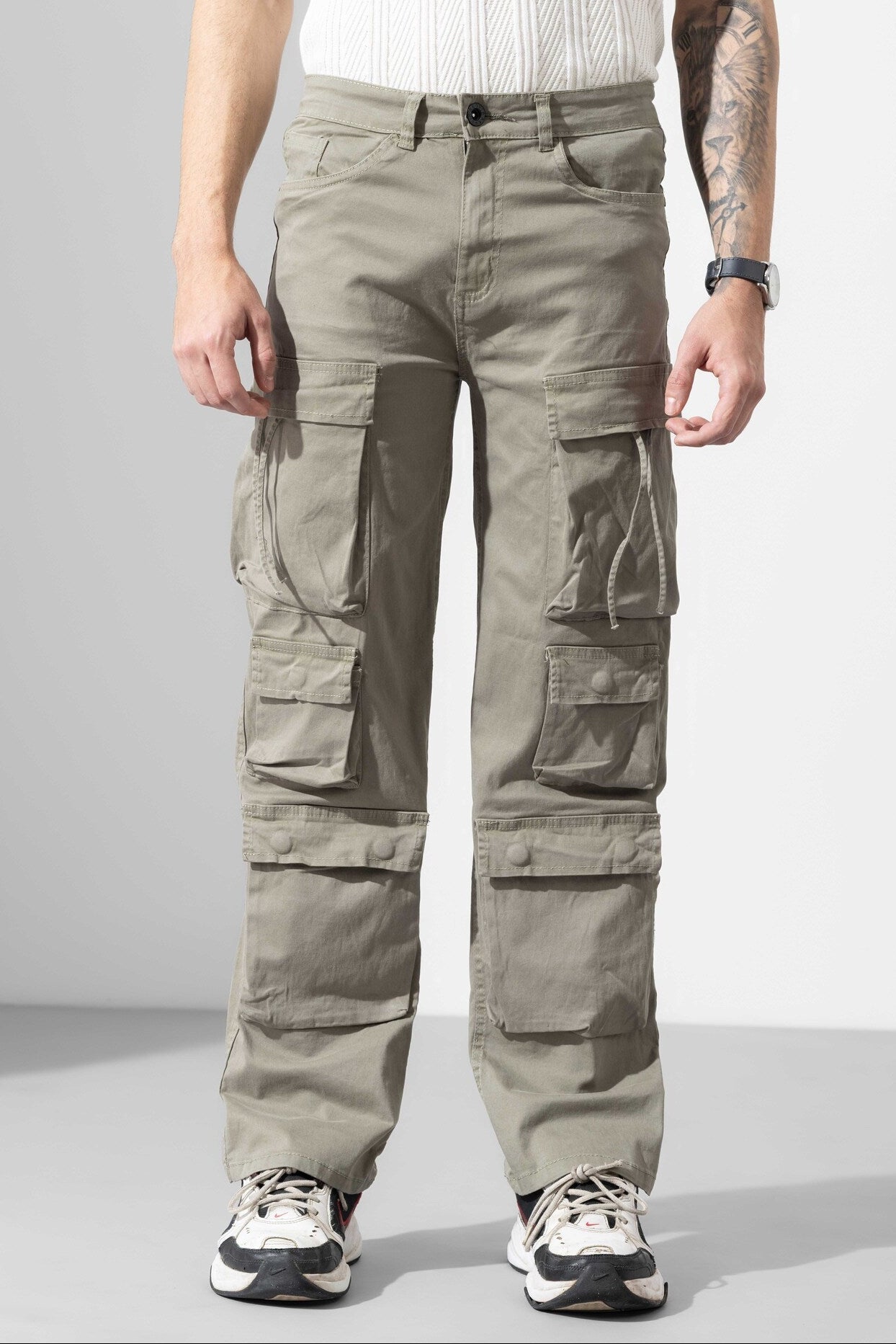 Khaki Color Men Multi Pocket Solid Cargo Pant