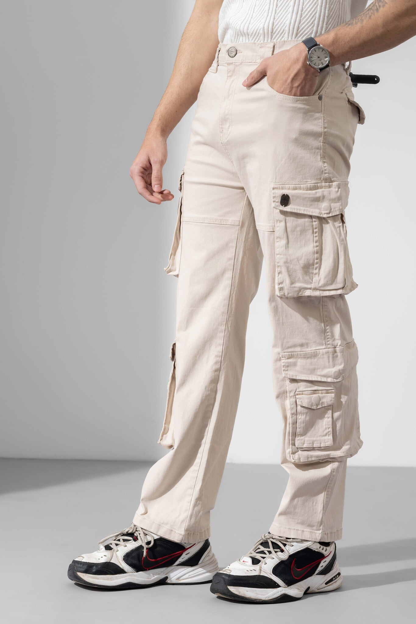 Cream Men Multi Pocket Solid Cargo Pant