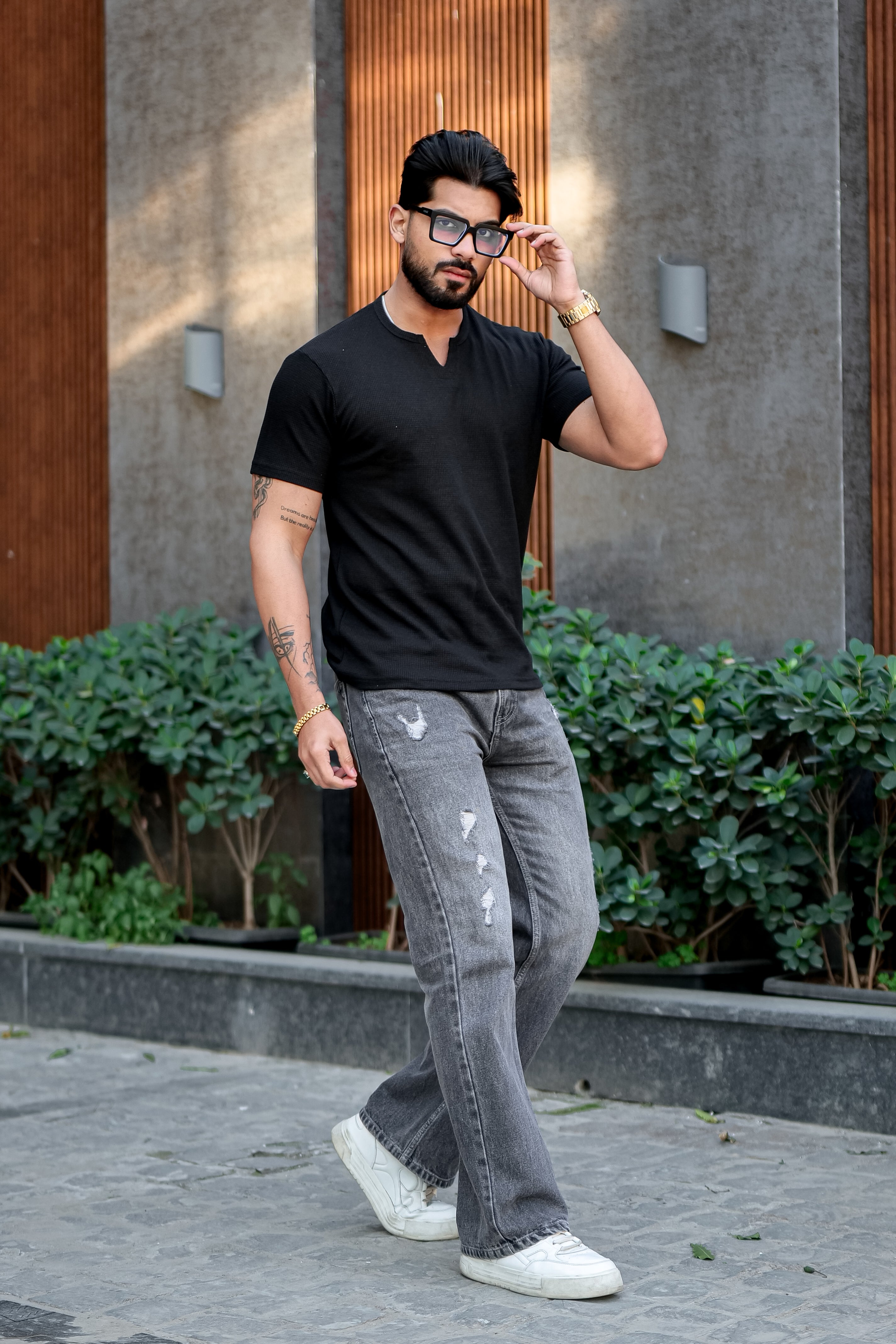 Black Waffle V Neck T-Shirt