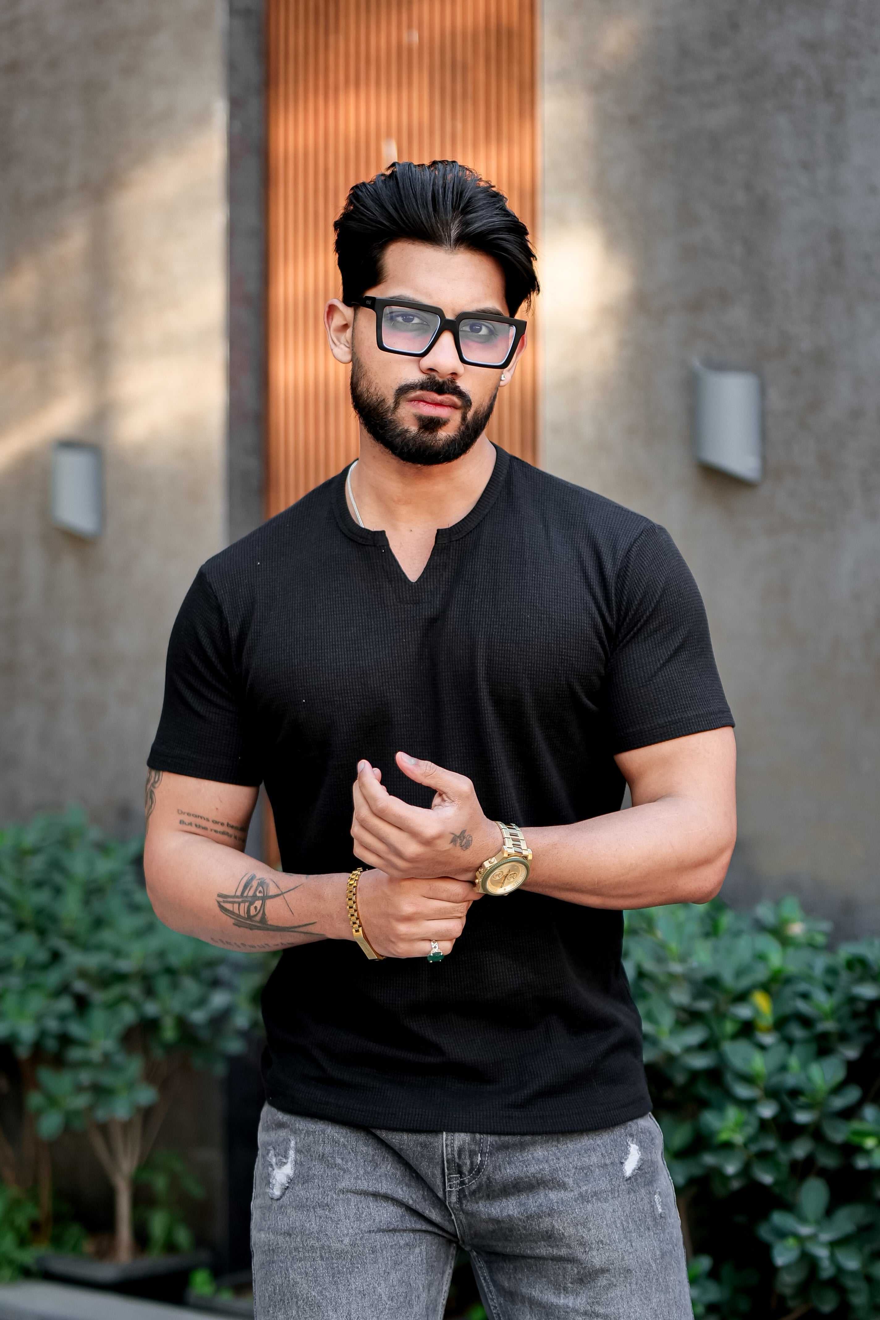 Black Waffle V Neck T-Shirt