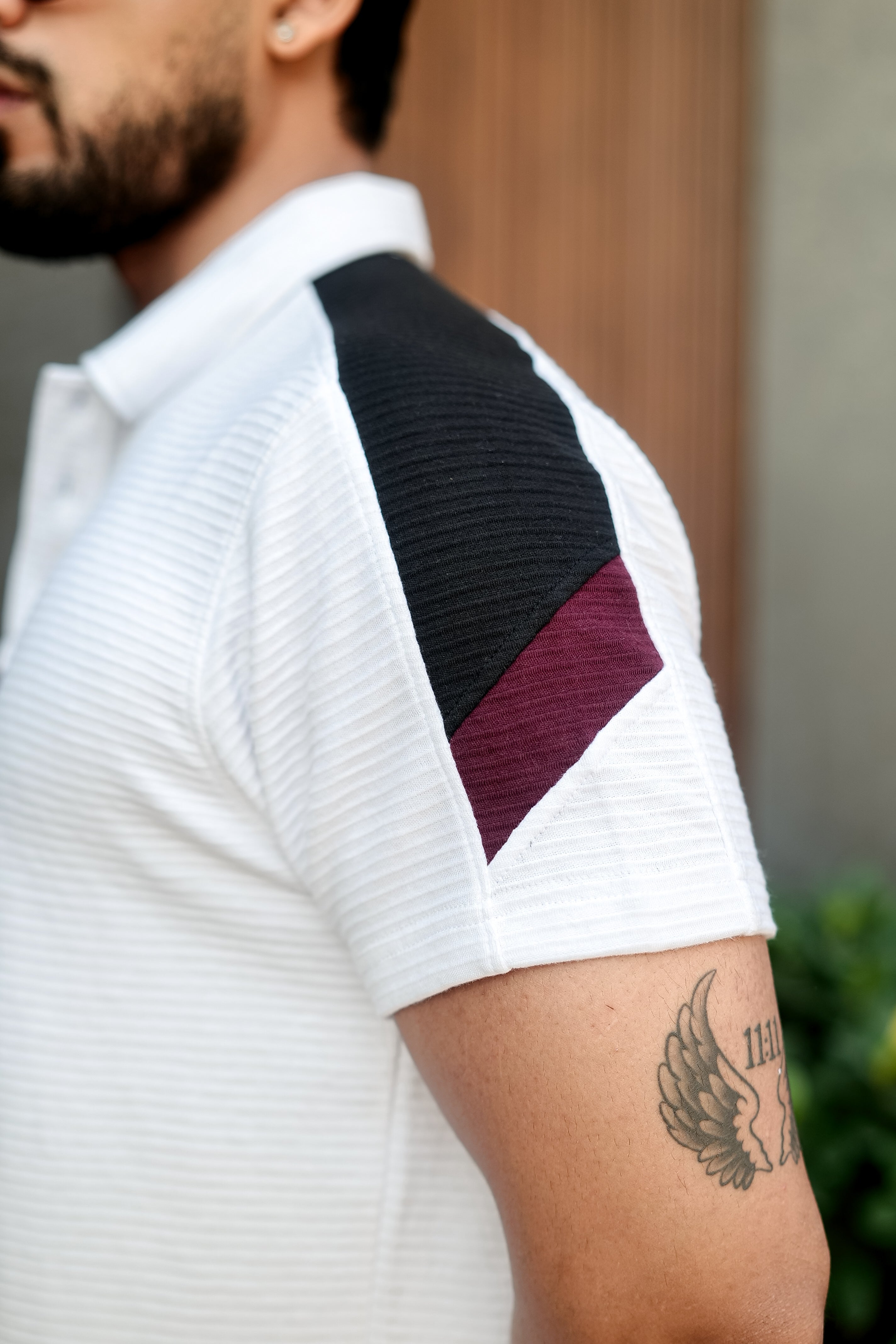 White Colorblock Self Design Polo Collar T-shirt