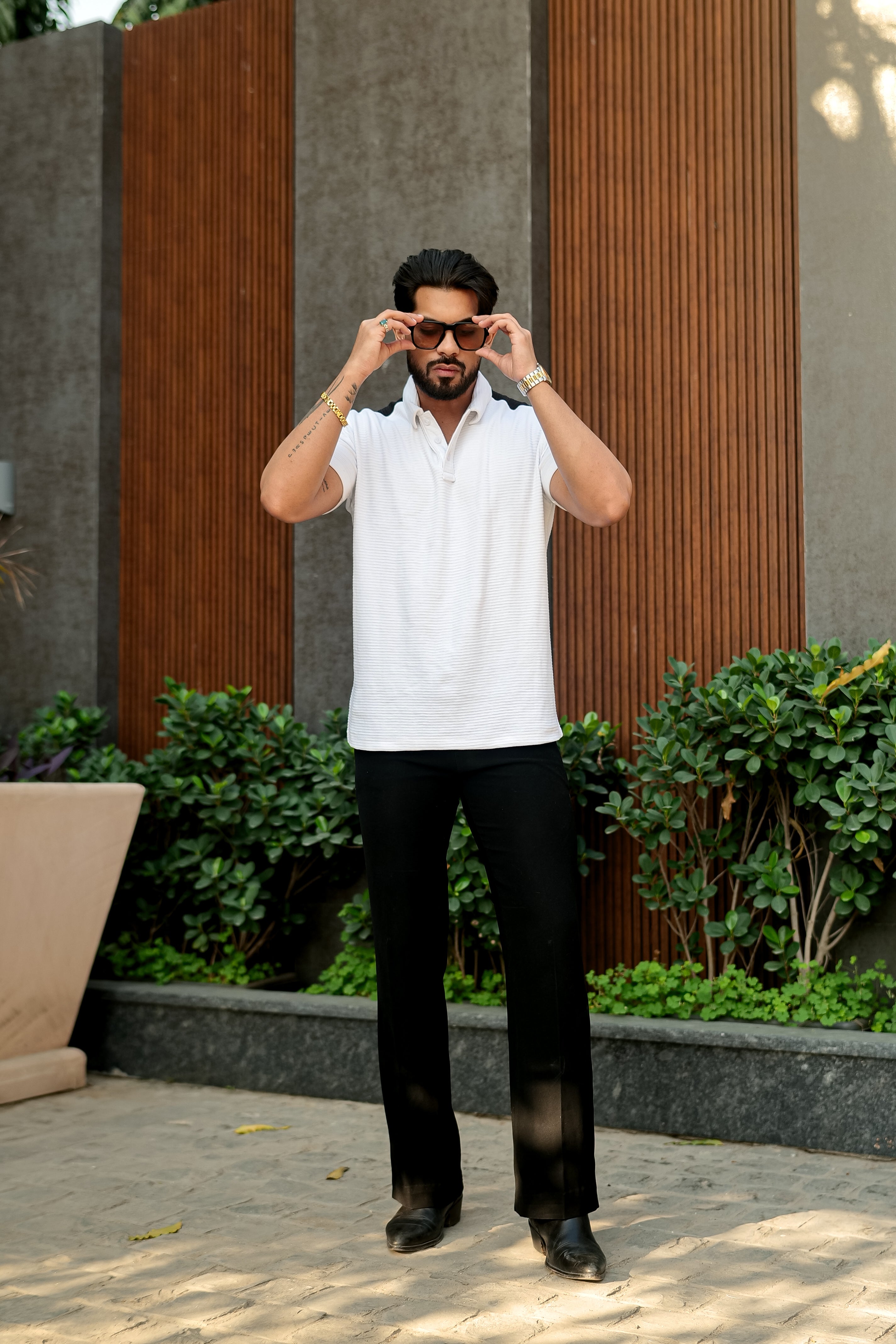 White Colorblock Self Design Polo Collar T-shirt